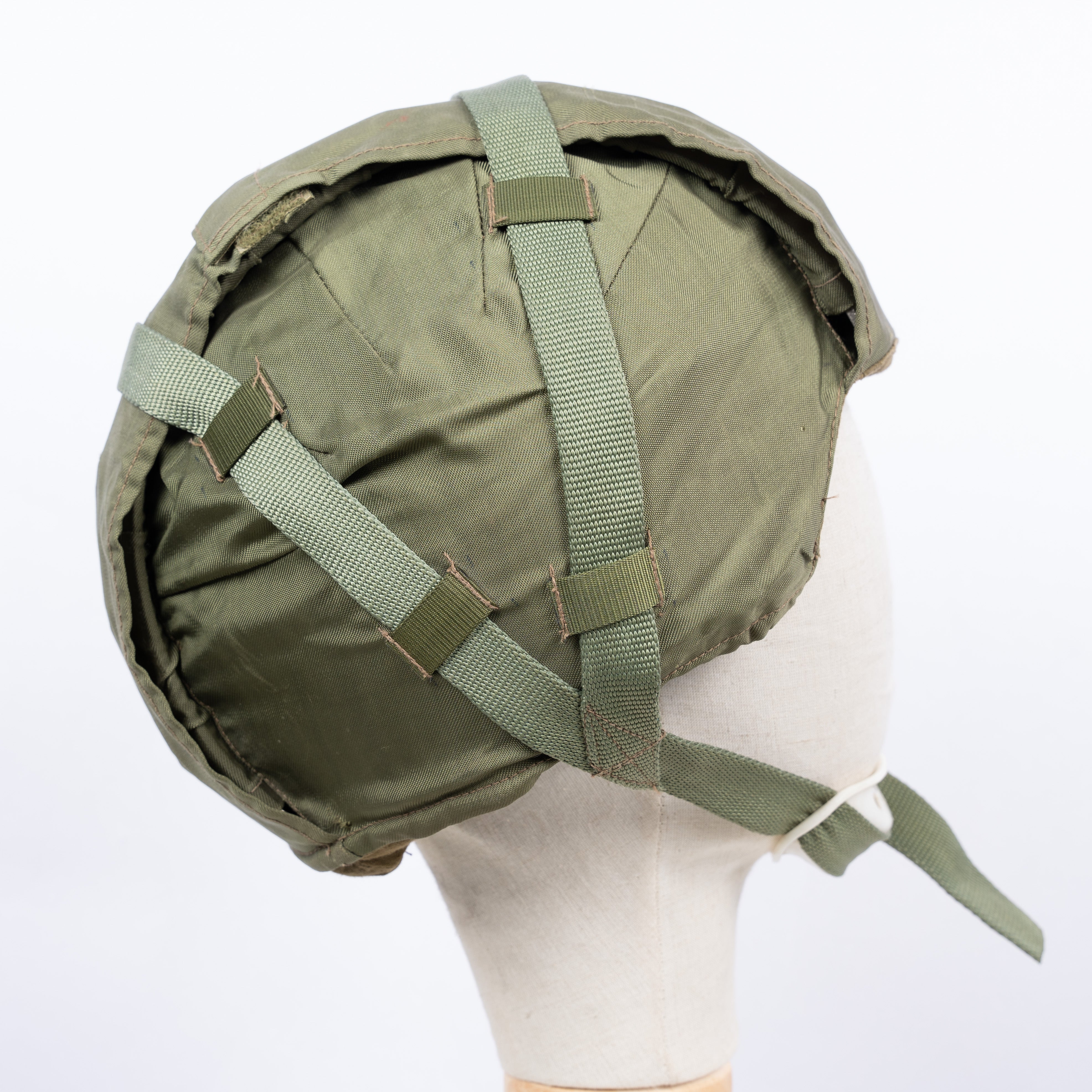 STSh-81  スフェラヘルメット ロシア軍 レプリカ Soviet Titanium Stsh-81 Sfera Helmet – Kruschiki Supply Company