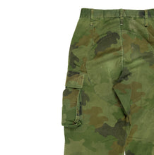 Load image into Gallery viewer, Serbian M93 Oakleaf Pants
